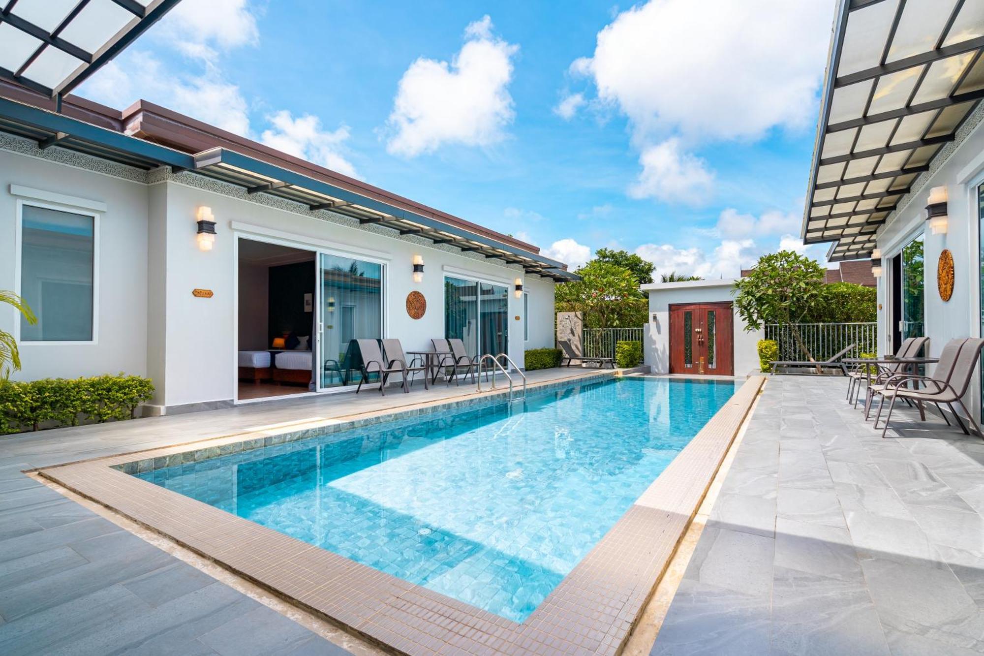 Phuket La Siesta Pool Villas & Pool Access Rooms Nai Harn Εξωτερικό φωτογραφία